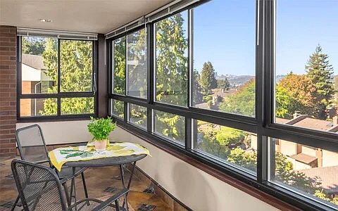 3rd image of 10903 Glen Acres Dr S #2