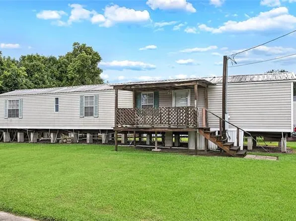 126 Robert St, Paradis, LA 70080