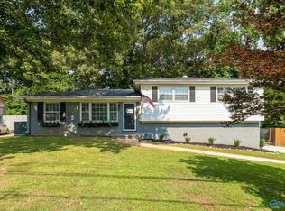 309 Forrest Park Ct NW, Huntsville, AL 35806