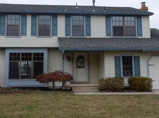 3 Dorado Rd, Laurel Springs, NJ 08021