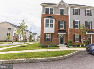 516 Holywell Dr, Malvern, PA 19355