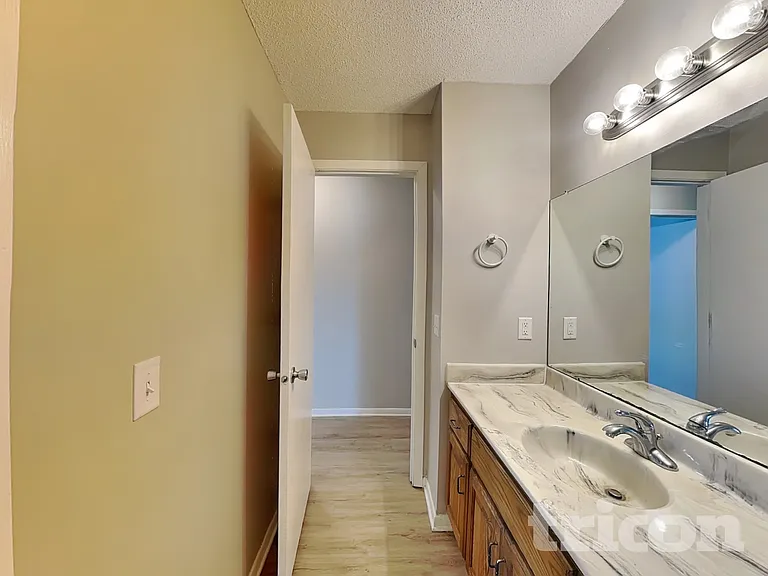 8301 Thomas Ave N — Photo 11