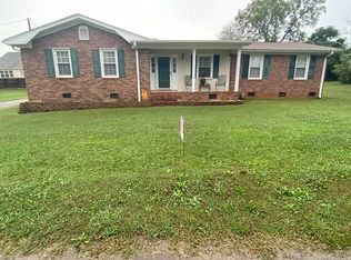 12 Finley St, Pelzer, SC 29669
