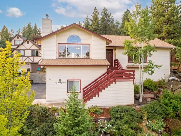 932 Morton St, Ashland, OR 97520