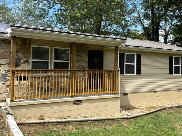 105 Lee Cir, Crossville, TN 38555