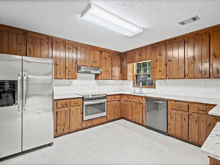 195 Cross Brook Dr #A — Photo 12