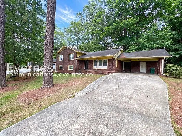 3190 Clifton Church Rd SE — Photo 3