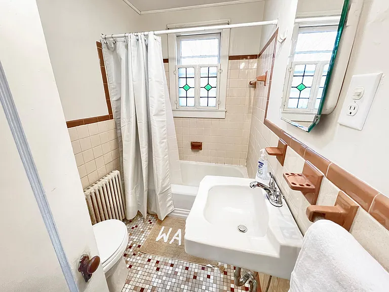 3526 N Main St #2 — Photo 12