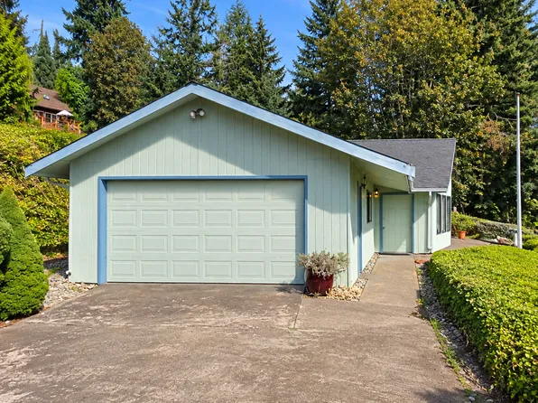 111 Finch Ln, Port Ludlow, WA 98365