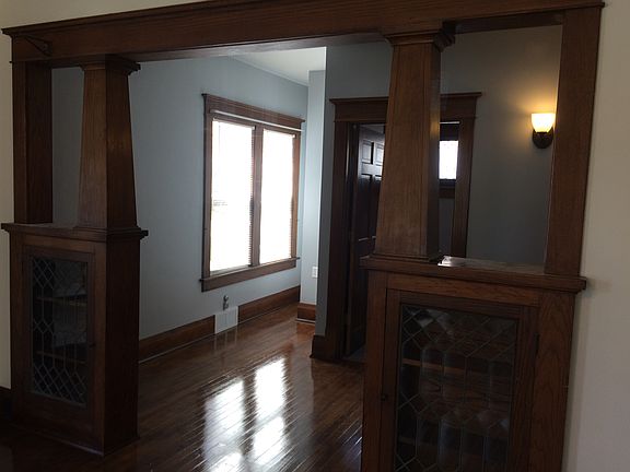 5th image of 403 N Ashland Ave