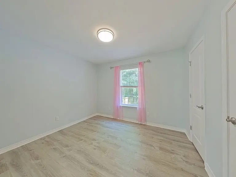 415 Juniper Dr — Photo 14