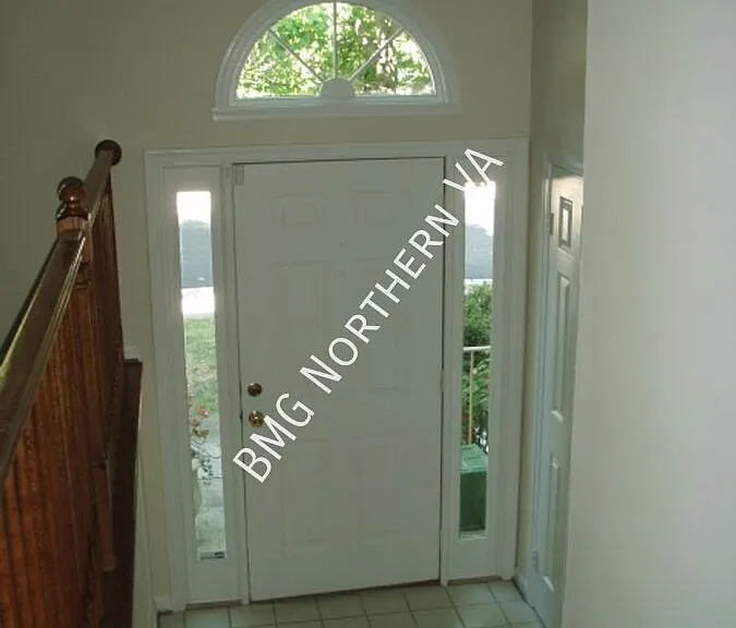 2105 Kings Garden Way — Photo 5