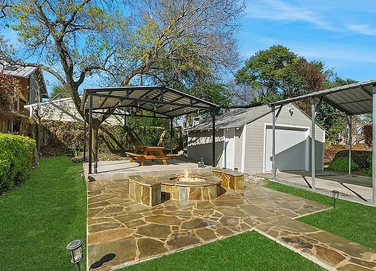 309 E Mistletoe Ave — Photo 14