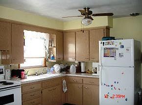 2nd image of 602 Broad St