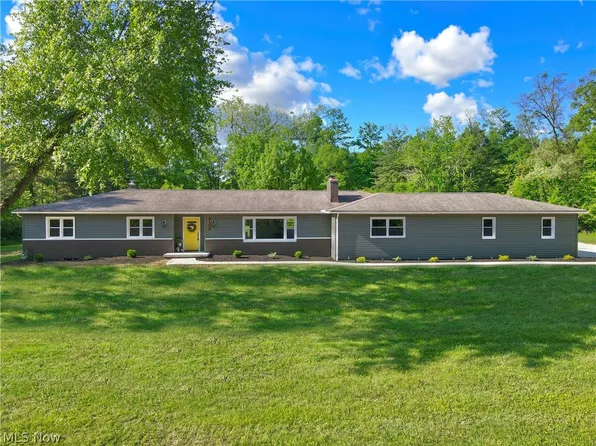 3302 N Martadale Dr, Akron, OH 44333