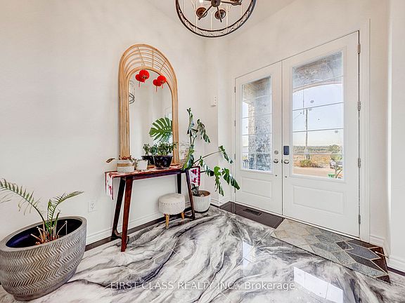 3rd image of 7 Cranley Rd