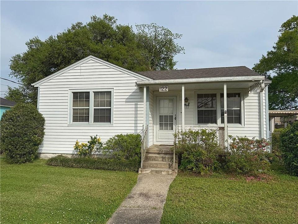 1st image of 122 Destrehan Dr