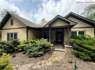 167 Rough Ridge Rd, Banner Elk, NC 28604