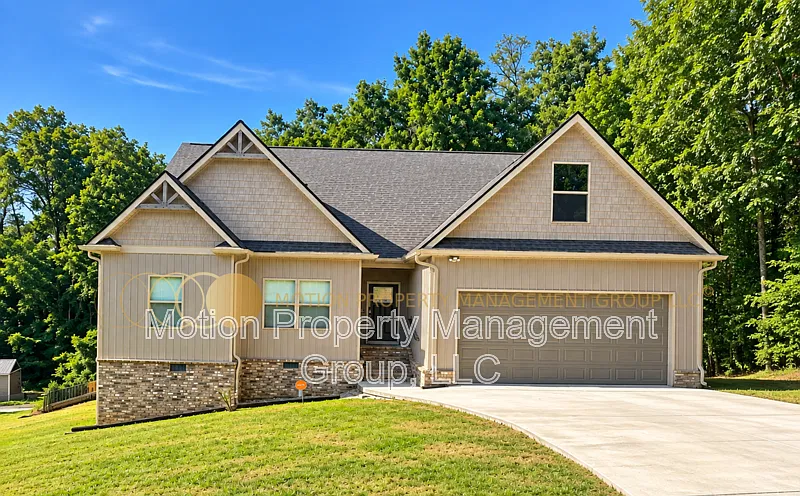 3 bed, 2.0 bath, 1467 sqft, $1,995 — Photo 1