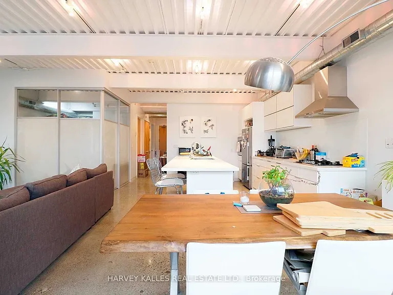214 Bathurst St #Penthouse 3A — Photo 8