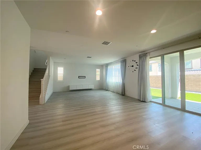 2932 E Silver Sky Dr — Photo 4