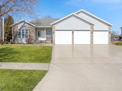 3221 42nd Ave S, Fargo, ND, 58104