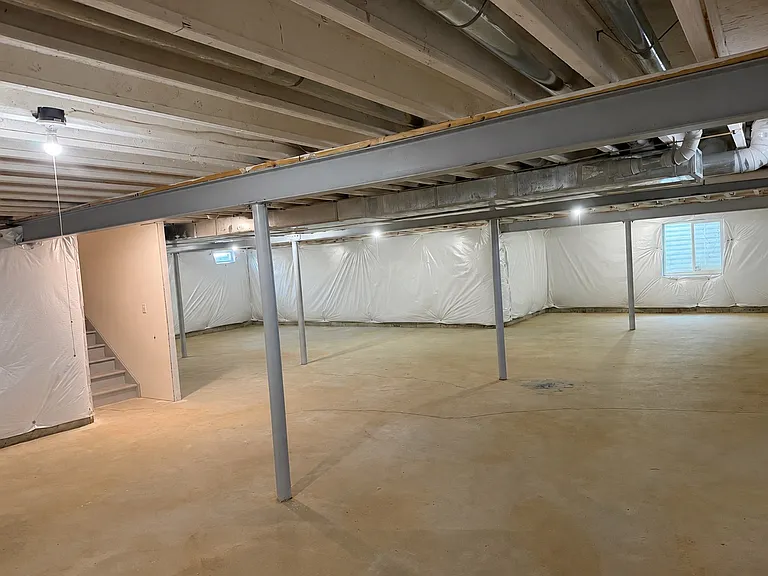 Full unfinished basement