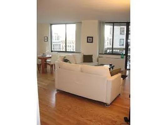 Rented by Newell and Assoc. | media 15