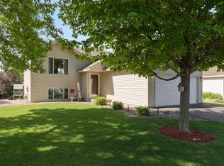 1468 Spinnaker Rd, Waconia, MN 55387