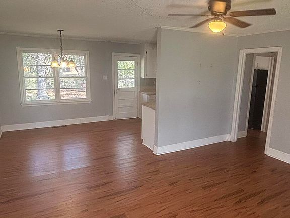 2nd image of 309 Pinckney St