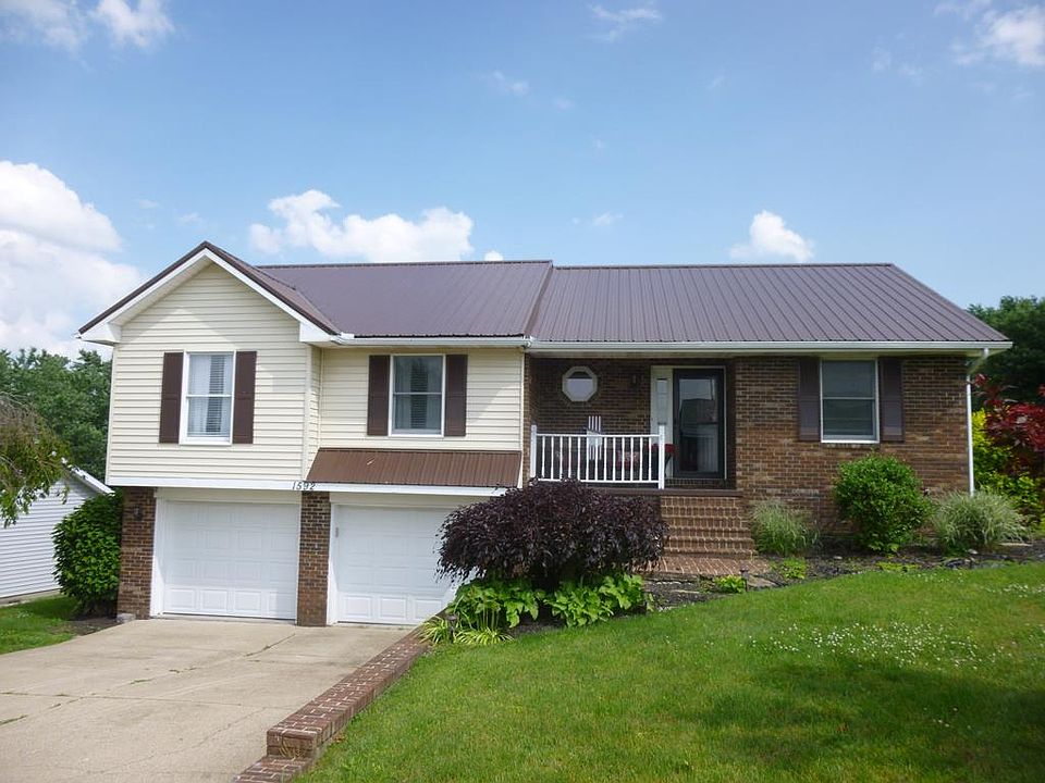1st image of 1592 W Algonquin Dr
