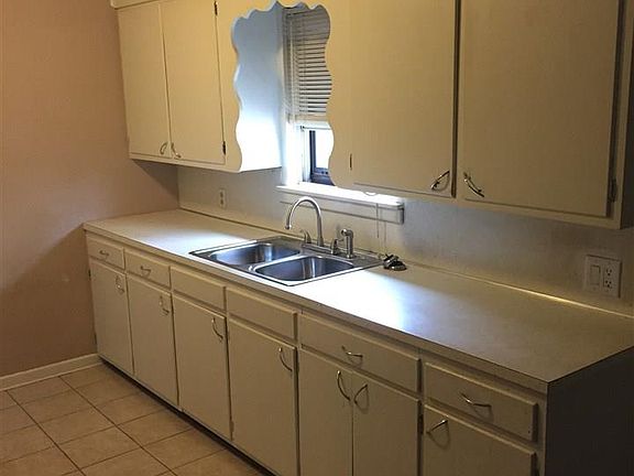 2nd image of 1204 Cheryl Dr