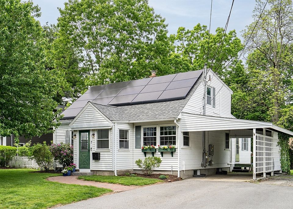 1st image of 7 Oakridge Ave