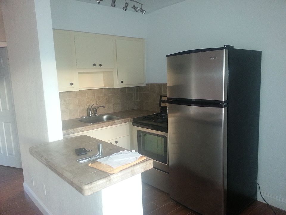 2nd image of 1300 SE 1st St APT 39