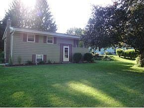 1st image of 4 Lori Dr