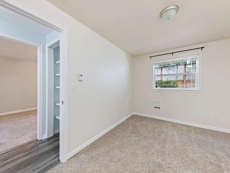1270 N Adams St — Photo 18