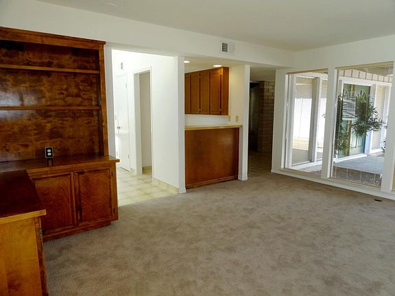 4th image of 6575 Northridge Dr
