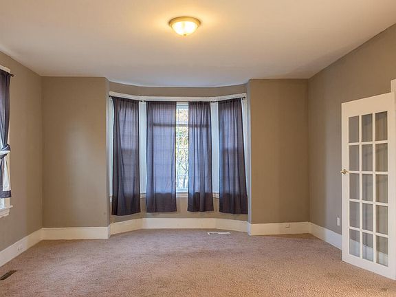 3rd image of 618 Palmer Ave