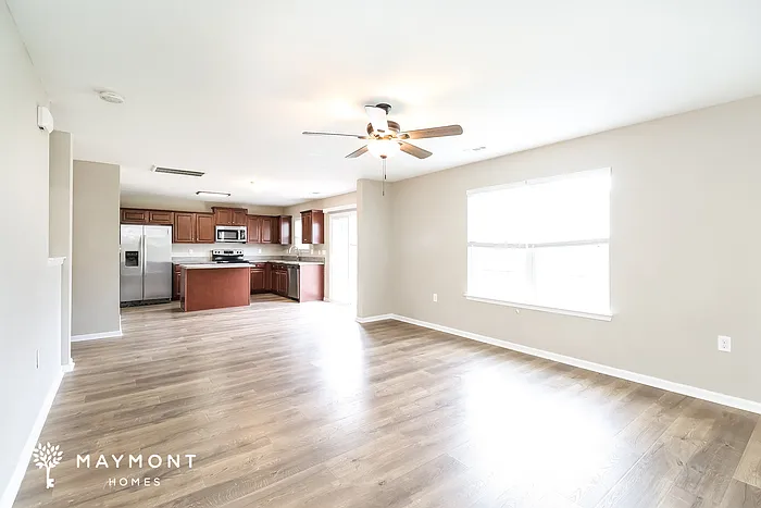 1800 Windy Willow Ln — Photo 4