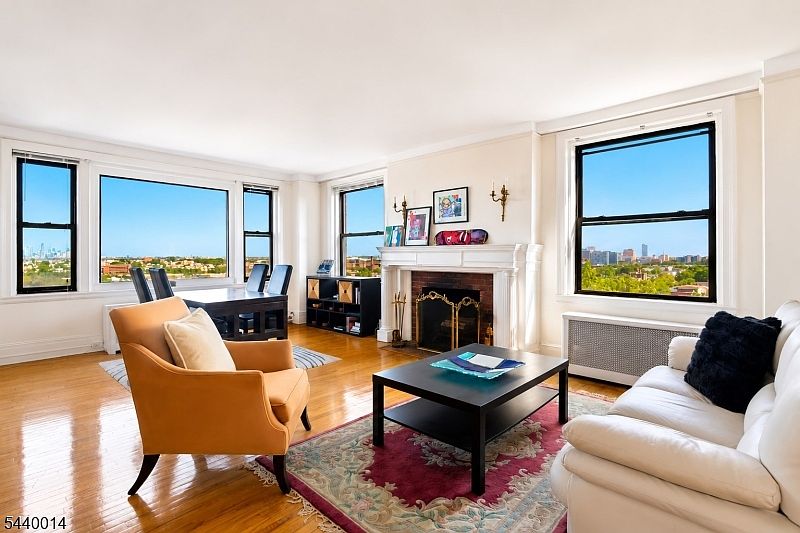 1st image of 375 Mount Prospect Ave #7DE