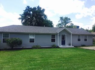 3003 Shelton Dr, Lambertville, MI 48144