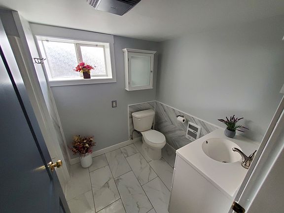 2nd image of 2836B 10th Ave