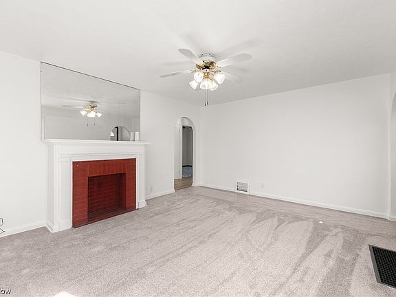 3rd image of 1815 E 36th St