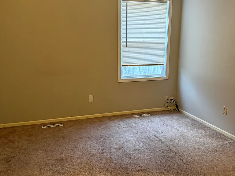 406 NE Independence Ave #A — Photo 21