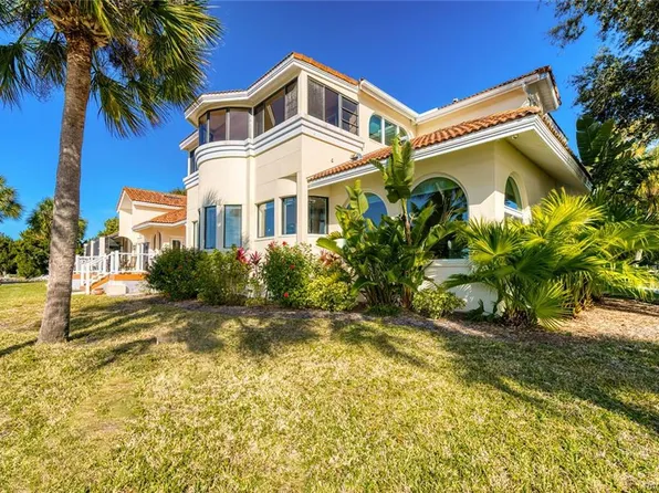 5318 S Running Brook Dr, Homosassa, FL 34448