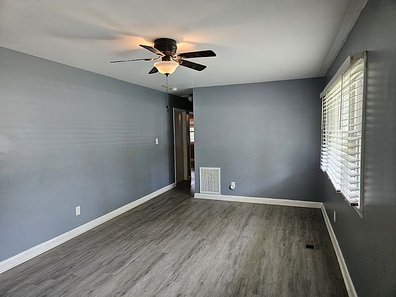 2nd image of 1737 Ireland Dr