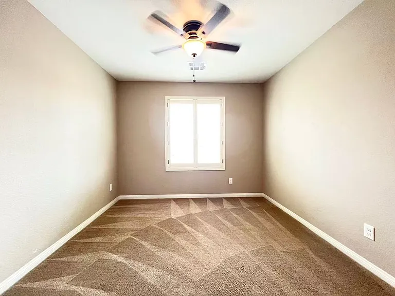 10530 Siesta Key St — Photo 18