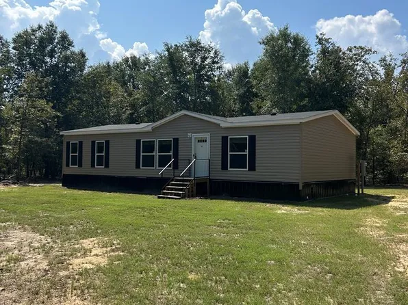 5 Ohoopee River Dr, Glennville, GA 30427