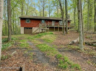 188 Mountainside Dr, Gouldsboro, PA 18424