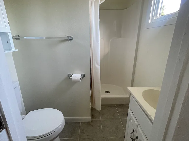 2217 Helsley Ave — Photo 8